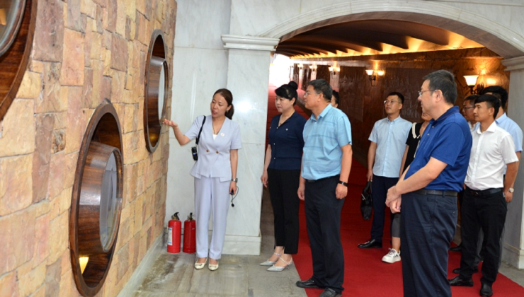 同垦异业共交流、互学互鉴谋发展 | 姚革显带队到莫高股份公司开展学习交流